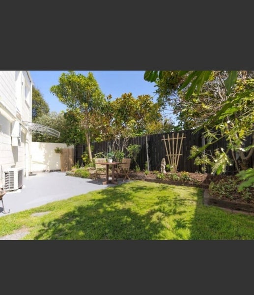 3/27 Rugby Street, Merivale, Christchurch - Carousel 2