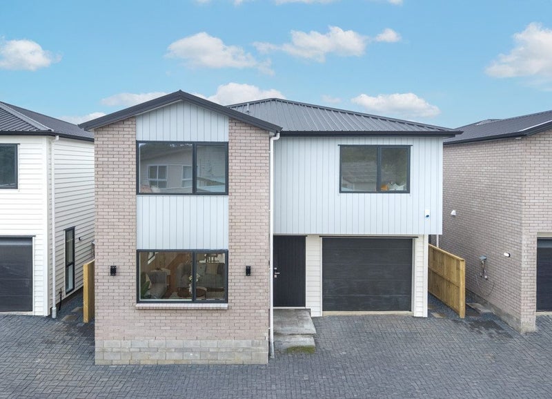 9 Coptic Place, Mangere East, Auckland - Carousel 2