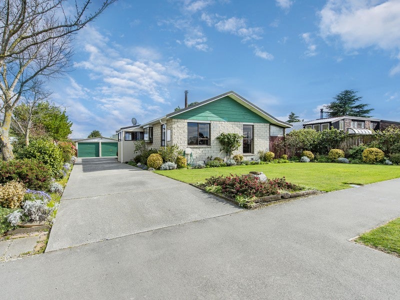 19 Greendale Road, Darfield, Darfield - Carousel 21