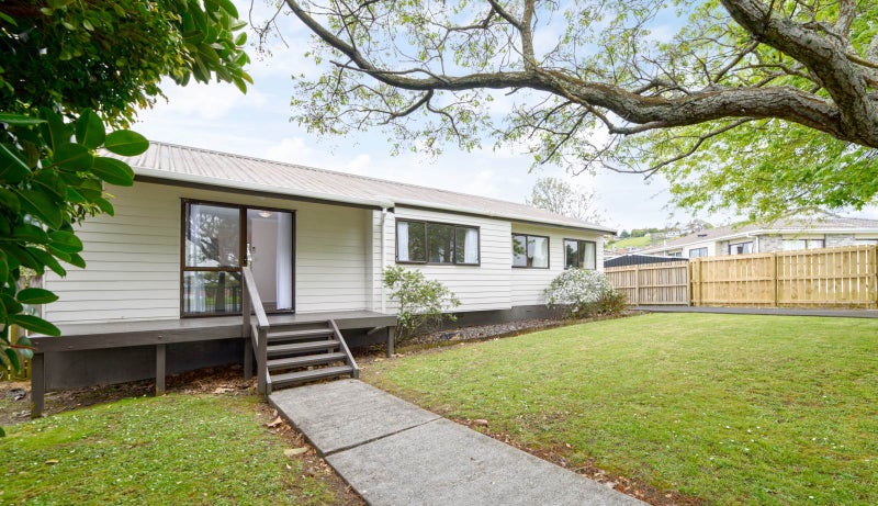 24 Matthews Road, Flat Bush, Auckland - Carousel 2