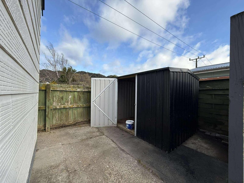 71 Karamu Crescent, Wainuiomata, Lower Hutt - Carousel 33