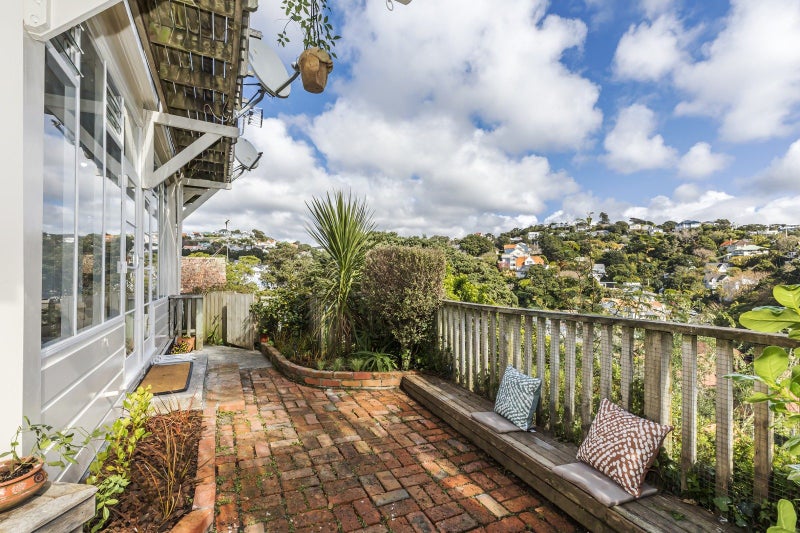 29B North Terrace, Kelburn, Wellington - Carousel 17