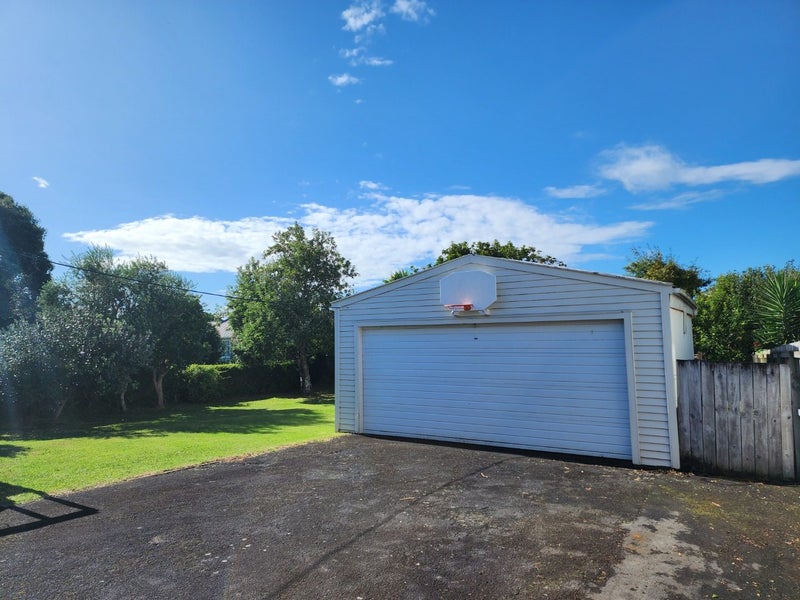 36 Aliford Avenue, One Tree Hill, Auckland - Carousel 12