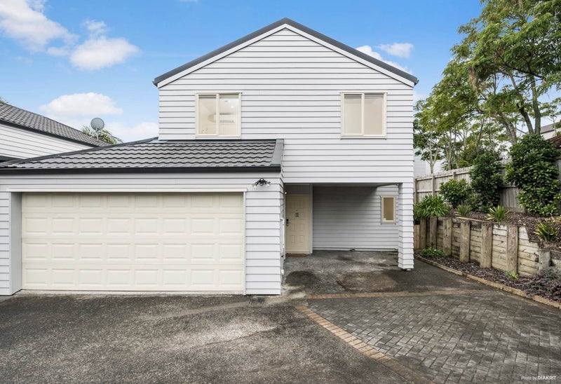 2/24 Fields Parade, Oteha, Auckland - Carousel 1