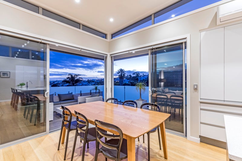 2/49 Seaview Road, Castor Bay, Auckland - Carousel 35