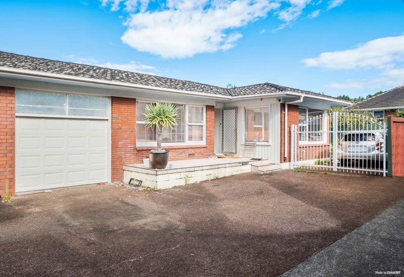 2/65 Killarney Street, Takapuna, Auckland - Carousel 1