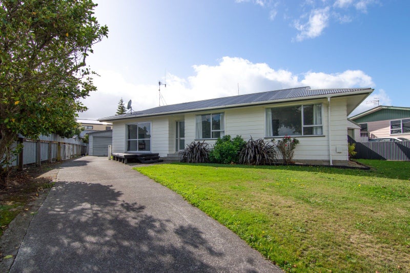 19 Bendigo Street, Cloverlea, Palmerston North - Carousel 1