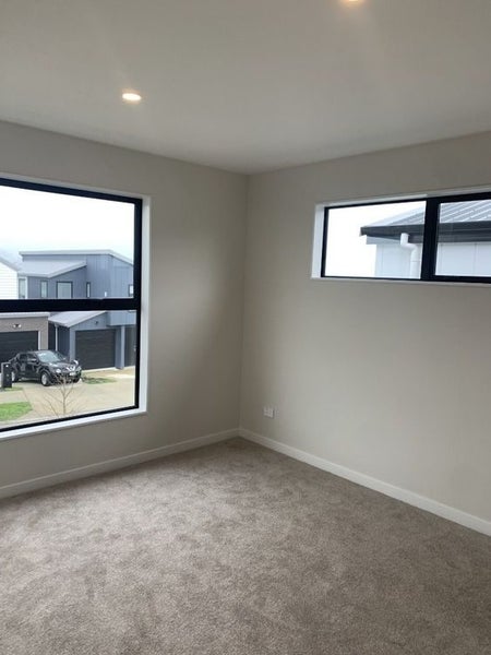 50 Hellyers Street, Birkdale, Auckland - Carousel 11