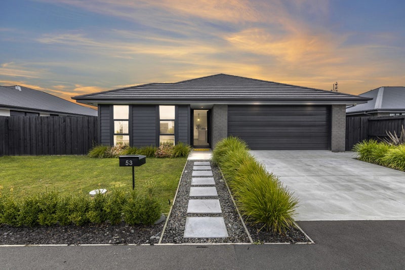 53 Selfe Crescent, Burwood, Christchurch - Carousel 1