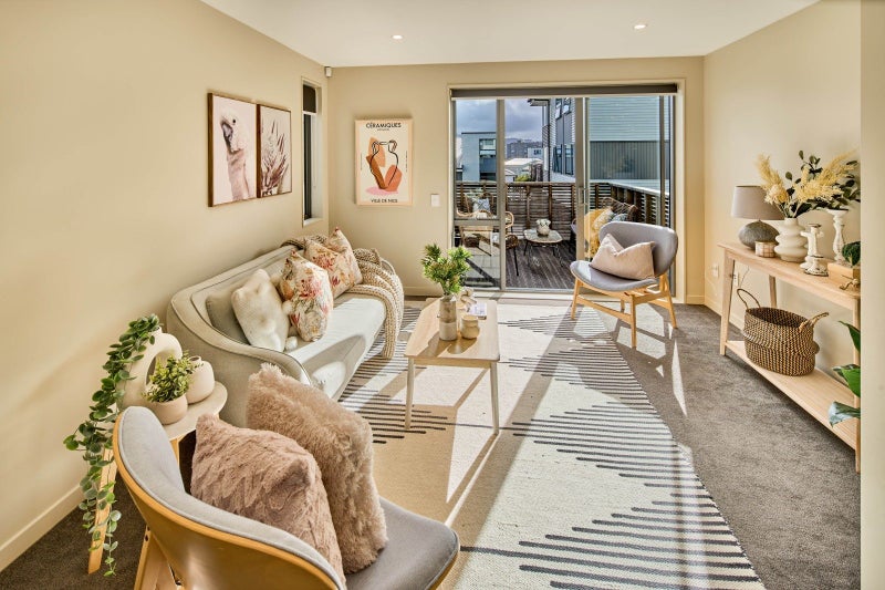 8/31 Princess Terrace, Newtown, Wellington - Carousel 2