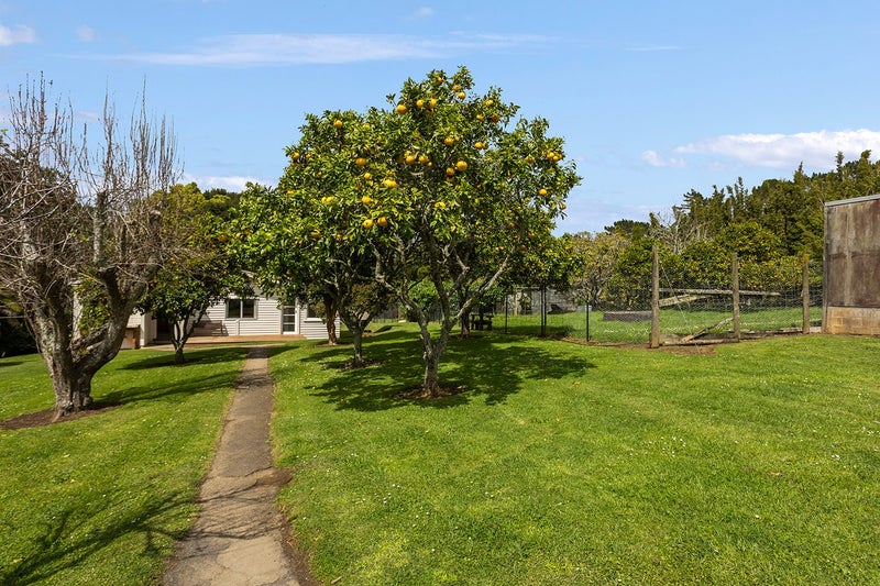 1 Mudgeways Road, Massey, Auckland - Carousel 2