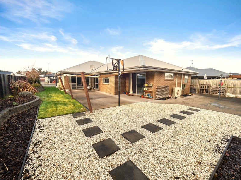 23 Russell Avenue, Allenton, Ashburton - Carousel 1