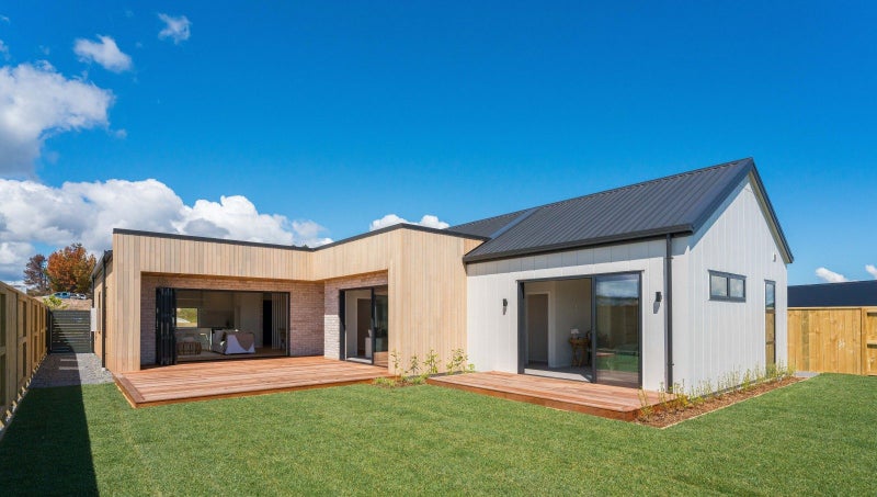 30 Kopakopa Crescent, Wharewaka, Taupō - Carousel 1