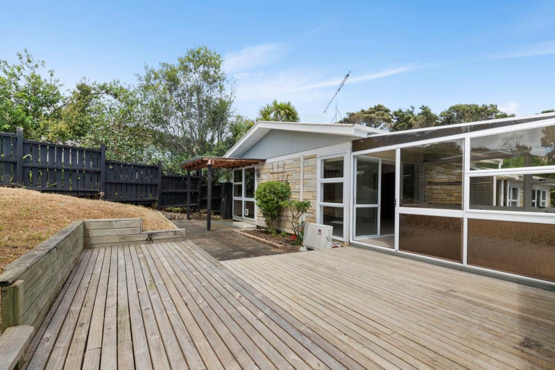 64 Roseberry Avenue, Birkenhead, Auckland - Carousel 2