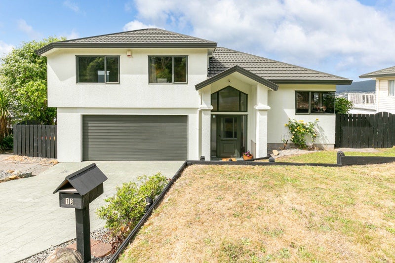 13 Chastudon Place, Tawa, Wellington - Carousel 1