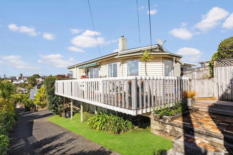 1/10 Hythe Terrace, Mairangi Bay, Auckland - Carousel 1