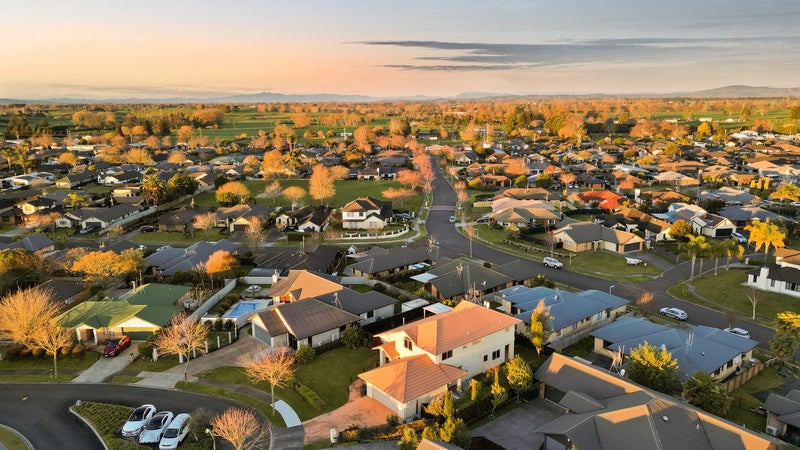 21 Portobello Way, Huntington, Hamilton - Carousel 50