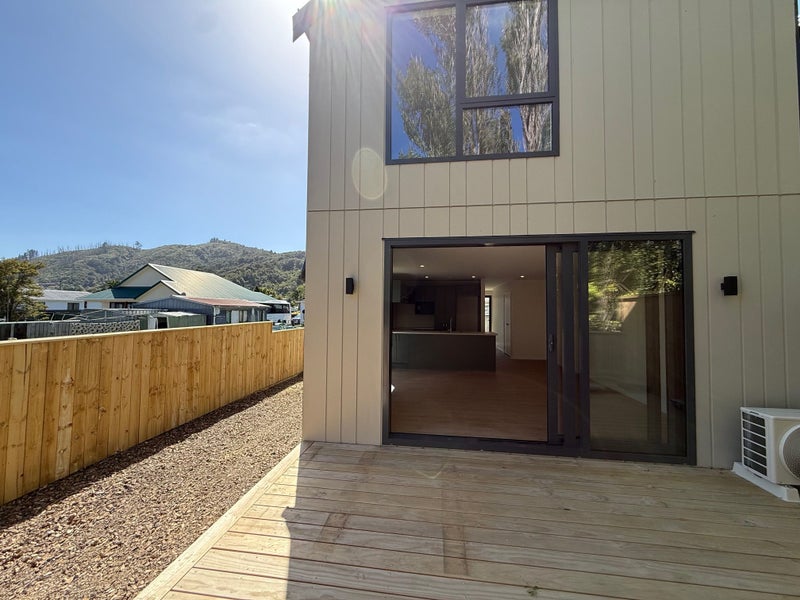 33A Moohan Street, Wainuiomata, Lower Hutt - Carousel 1