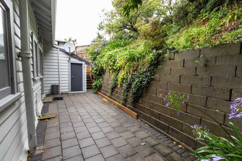 163 Te Anau Road, Hataitai, Wellington - Carousel 21