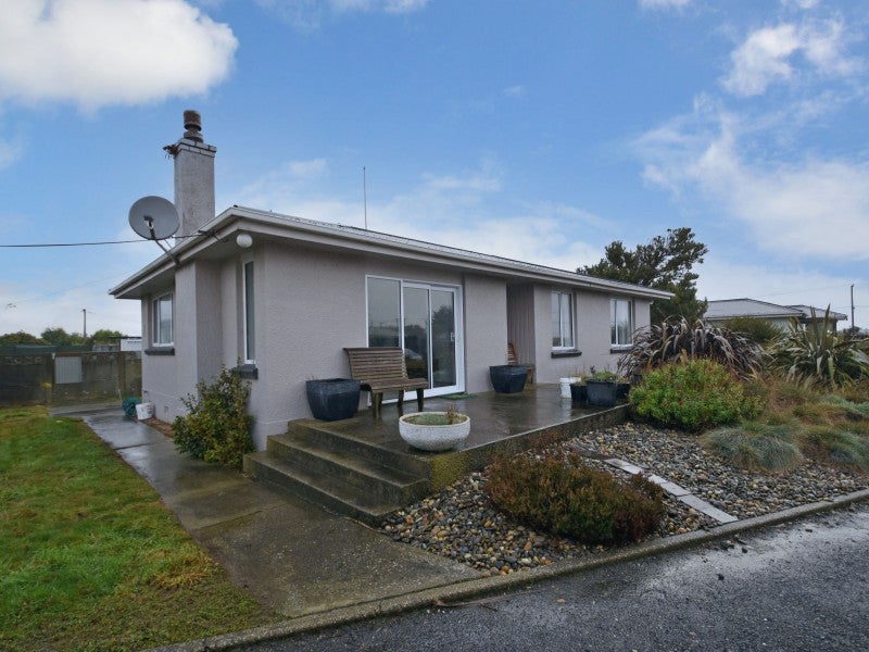 10 Wicklow Street, Clifton, Invercargill - Carousel 1