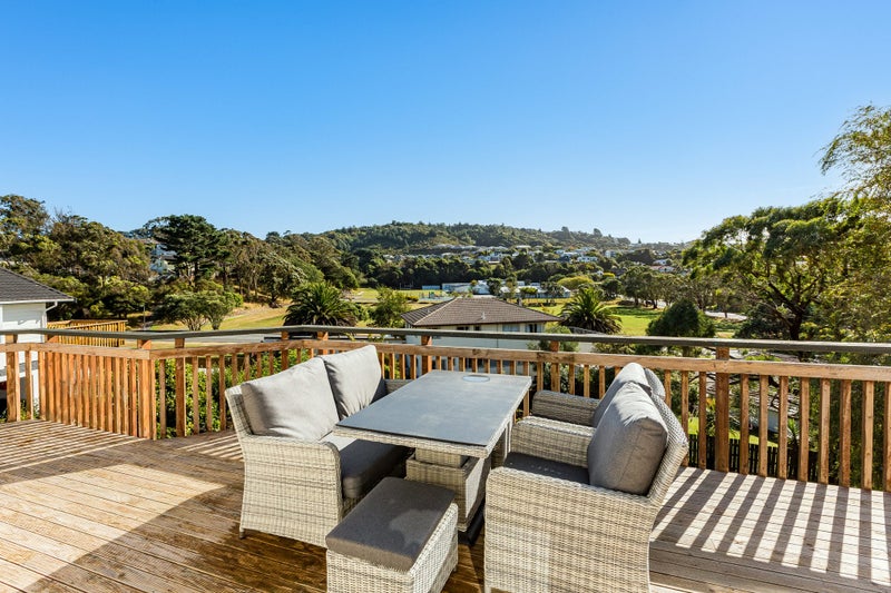 6 Ensign Lane, Whitby, Porirua - Carousel 1