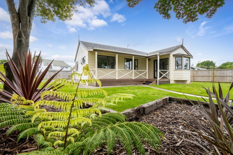 145 Burns Street, Leamington, Cambridge - Carousel 1