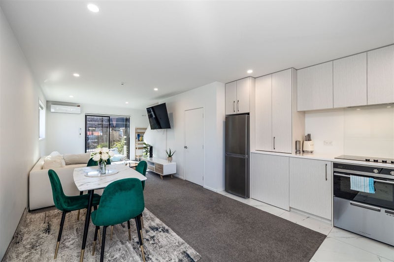 11/4 Riccarton Road, Riccarton, Christchurch - Carousel 2