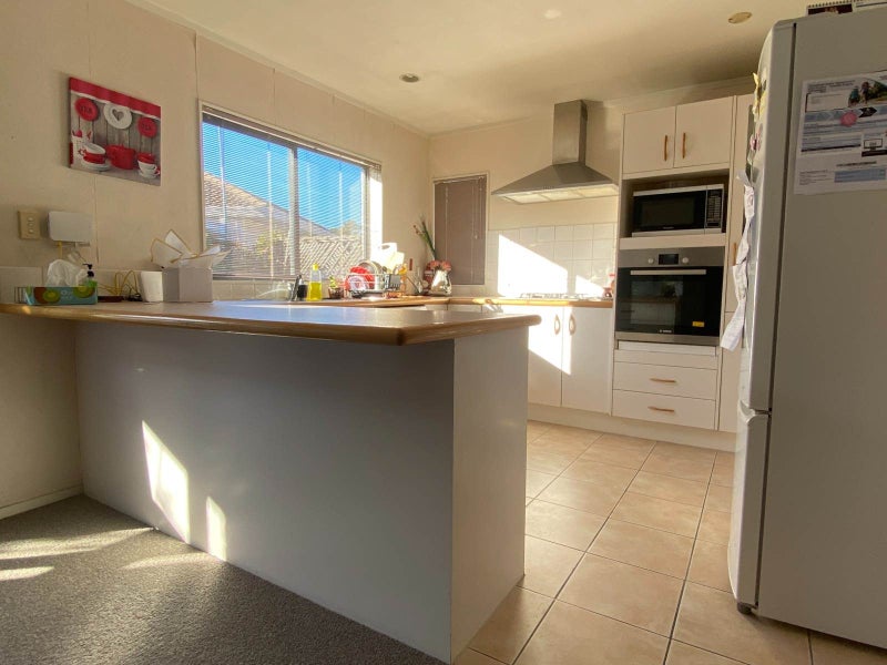 4/9 Dunn Place, Farm Cove, Auckland - Carousel 2