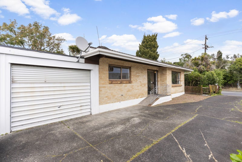 1/225 Rangatira Road, Beach Haven, Auckland - Carousel 16