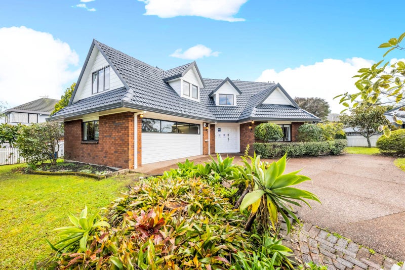 7 Chiania Place, Somerville, Manukau - Carousel 1