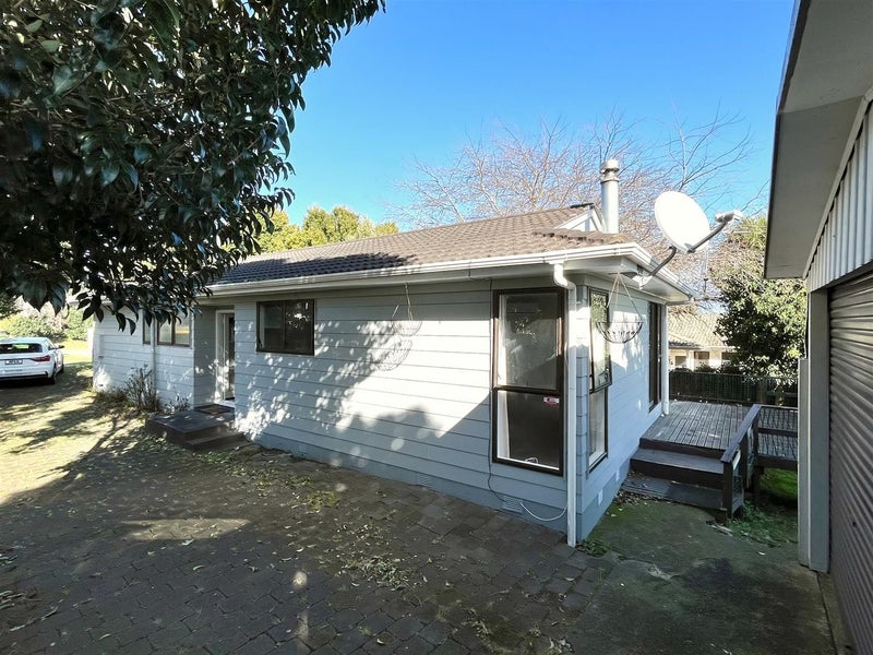 11 Montego Place, Weymouth, Auckland - Carousel 2
