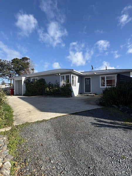 42B MacLean Street, Paraparaumu Beach, Paraparaumu - Carousel 1