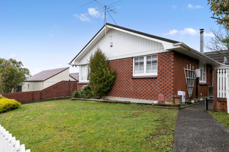 19 Cedar Street, Maungaraki, Lower Hutt - Carousel 2