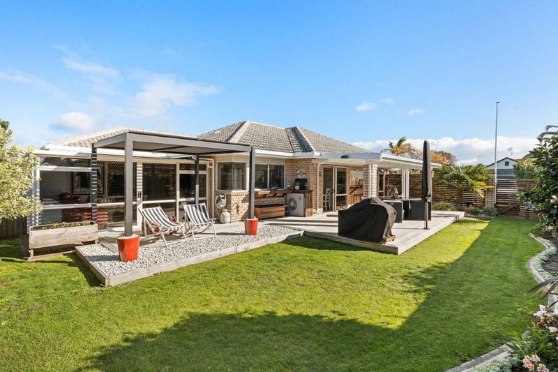 4 Amery Place, Papamoa Beach, Papamoa - Carousel 2