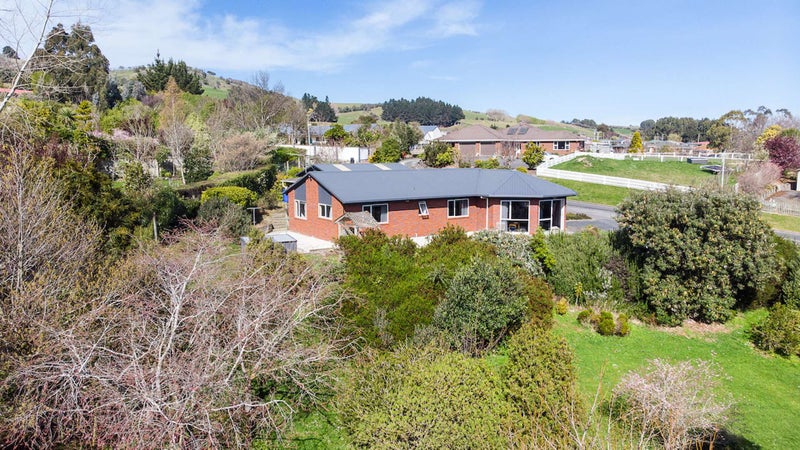 20A Brighton Road, Green Island, Dunedin - Carousel 1