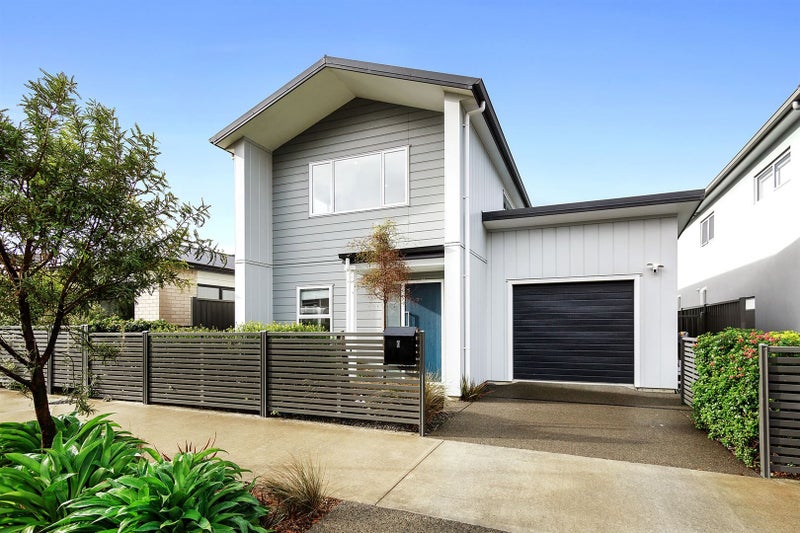 7 Torea Place, Kenepuru, Porirua - Carousel 1