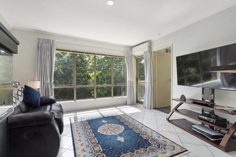2/120 Beach Haven Road, Beach Haven, Auckland - Carousel 2