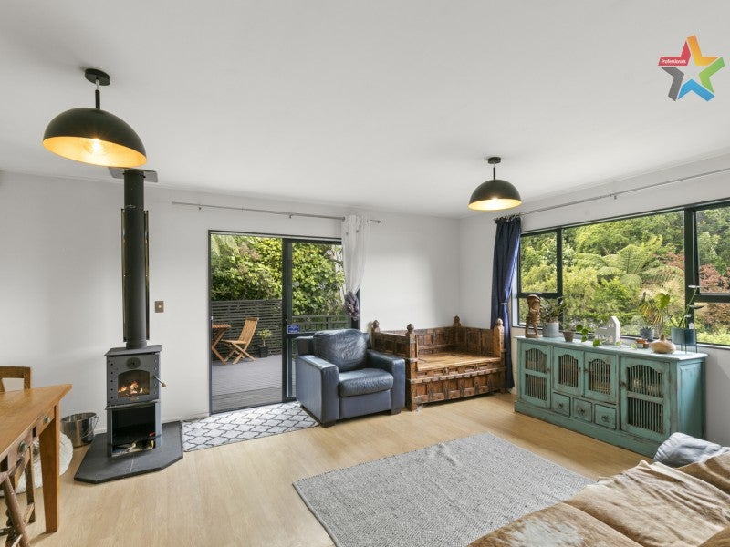 3/4 Dowse Drive, Maungaraki, Lower Hutt - Carousel 2