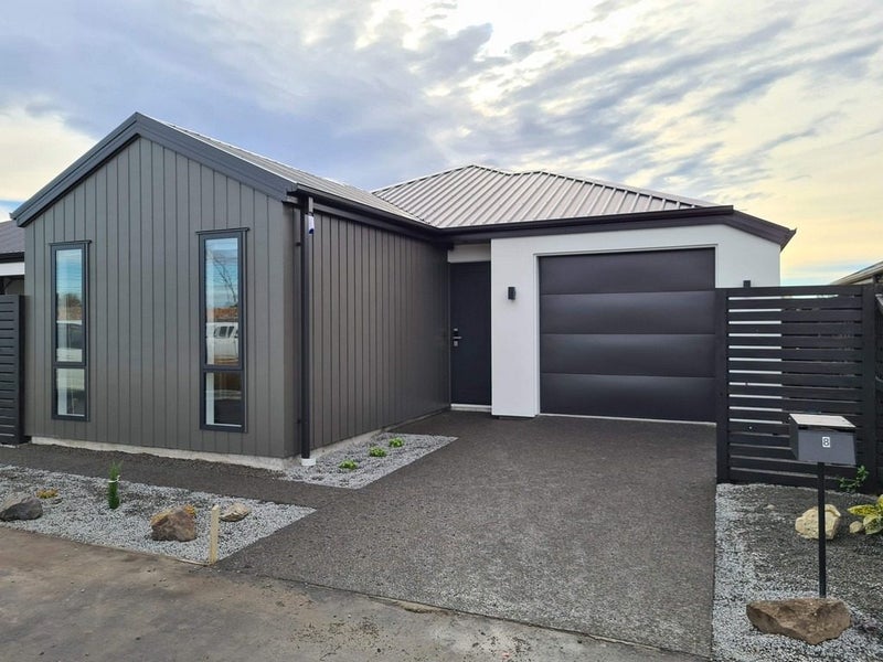 8 Koral Lane, Broomfield, Christchurch - Carousel 1