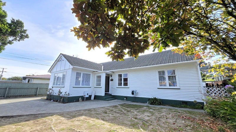 195 Stokes Valley Road, Stokes Valley, Lower Hutt - Carousel 2