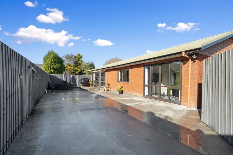 2/56 Kerrs Road, Avonside, Christchurch - Carousel 14