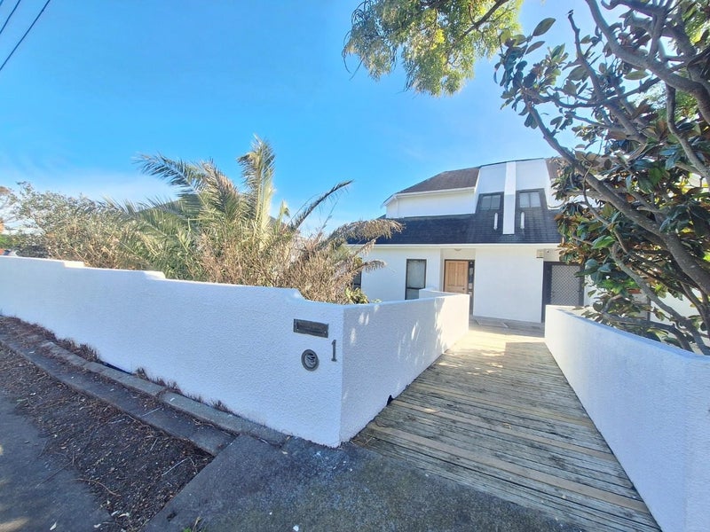 1/1 Takutai Avenue, Bucklands Beach, Auckland - Carousel 1