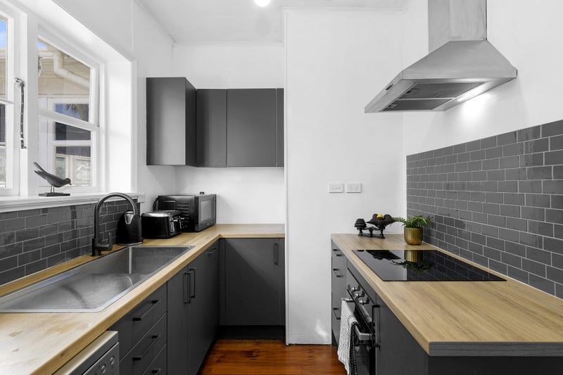 17 Kingston Street, Boulcott, Lower Hutt - Carousel 2