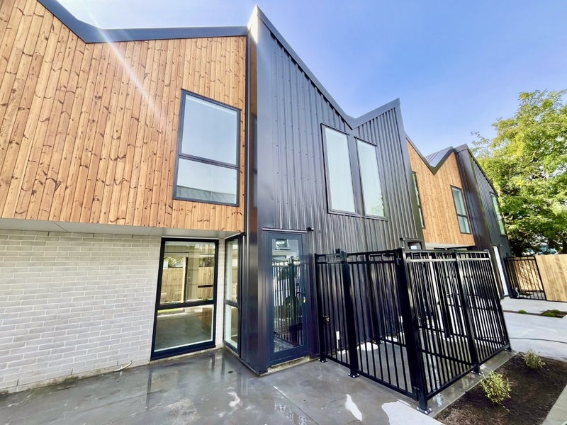 3/9 Chatham Street, Addington, Christchurch - Carousel 1