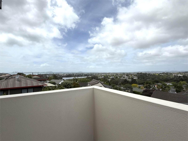 22A van Dyke Place, West Harbour, Auckland - Carousel 17