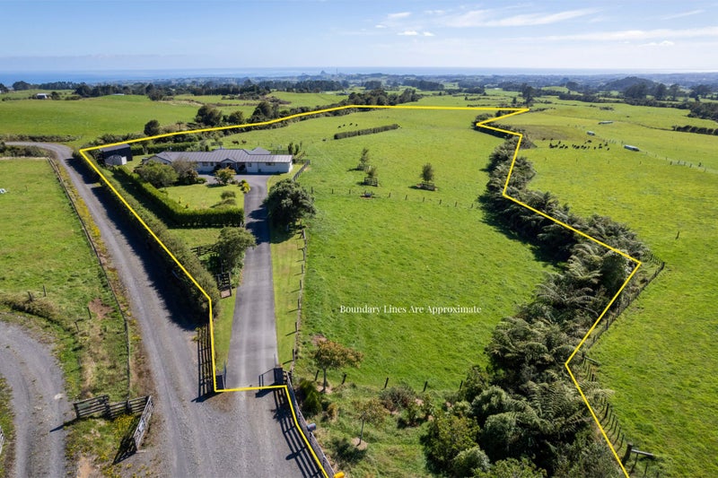 60 Maunga Heights, Hurworth, New Plymouth - Carousel 2