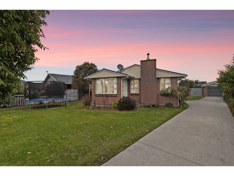 156 Warren Crescent, Hillmorton, Christchurch - Carousel 1