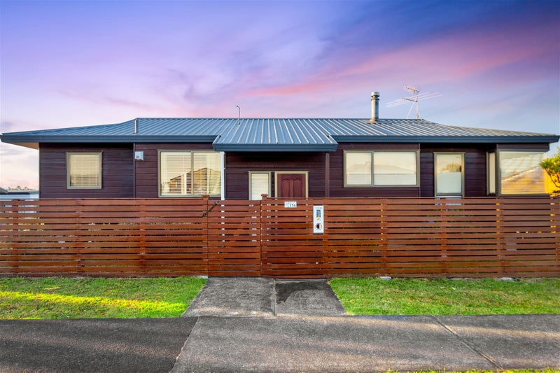 156 Luckens Road, West Harbour, Auckland - Carousel 1