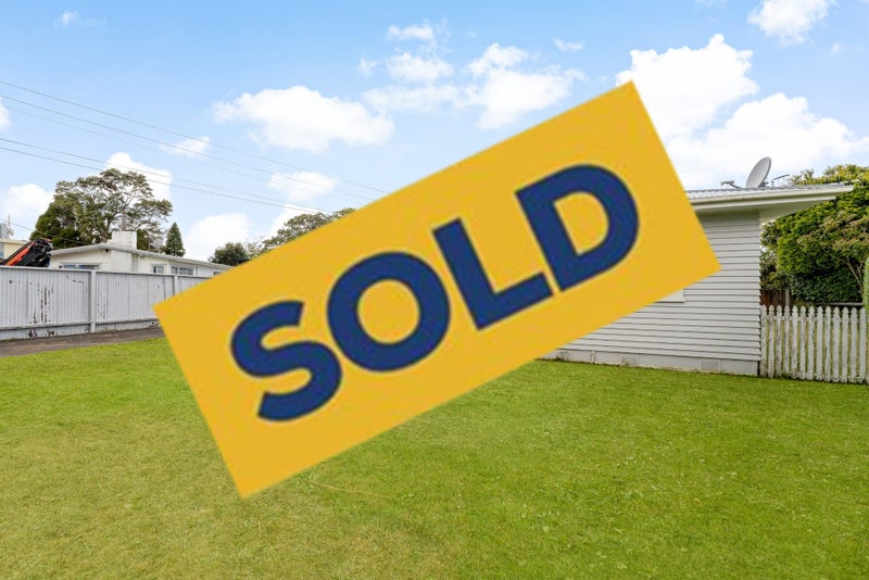 9 Abel Tasman Avenue, Henderson, Auckland - Carousel 1