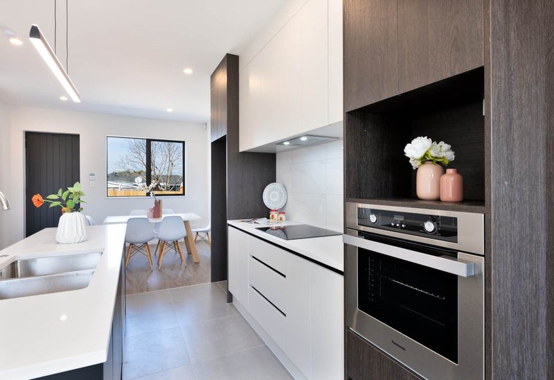 2/10 Becker Drive, Weymouth, Auckland - Carousel 1